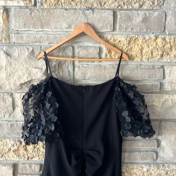 Xscape "MELANIE" 3D FLORAL SLEEVE SCUBA CREPE GOWN Black Size 16 - Picture 14 of 16